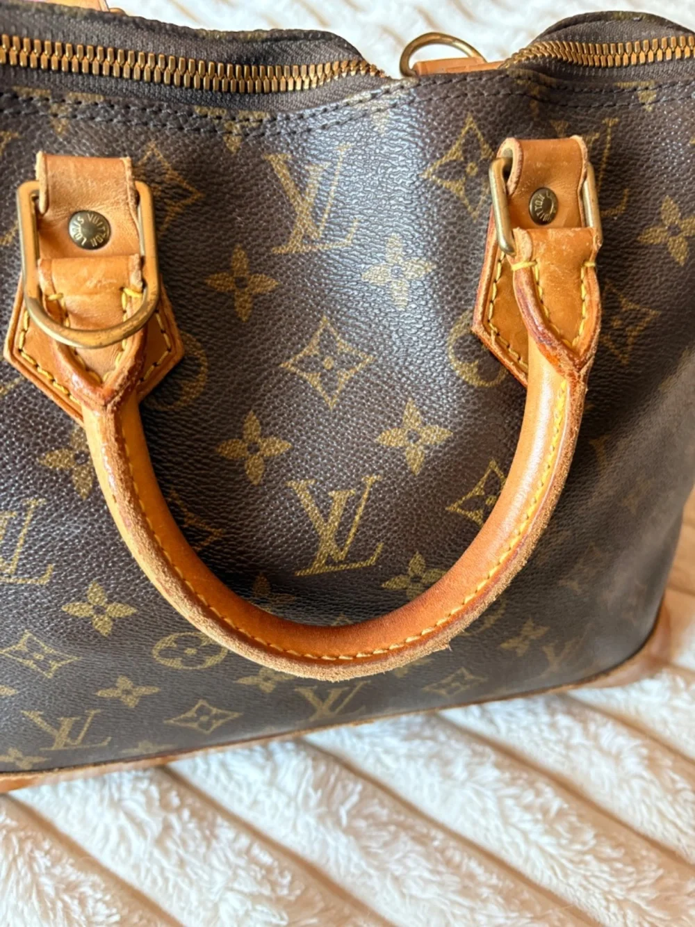 Authentic Louis Vuitton Vintage Alma PM Monogram Satchel 1994 Made in France
